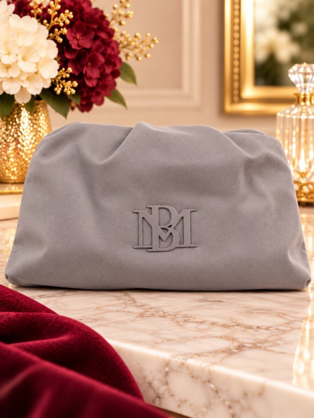 NWT Badgley Mischka Gray Wrapped Frame Clutch Chain Strap